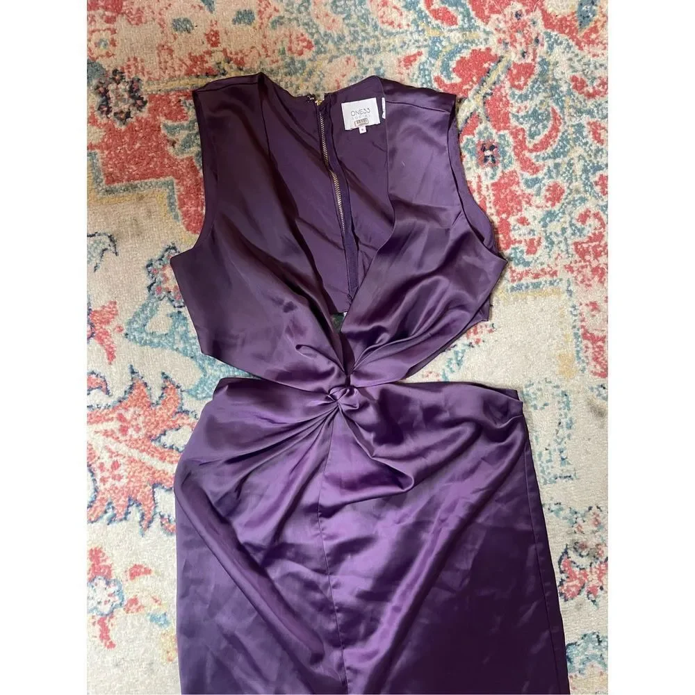 One 33 Social Women's Purple Sleeveless Cutout Satin Column Gown Maxi Dress Sz 6